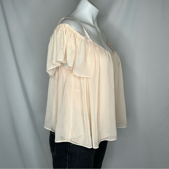 Lulu's Cream Off-Shoulder Women's Top - Picture 4 of 12